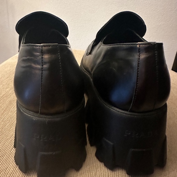 PRADA New Black loefers - EU 41/ US/10 - Picture 2 of 11
